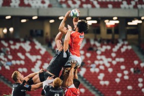 英超争冠最后一轮：悬念激烈，精彩纷呈！，英超最后一轮保级形势