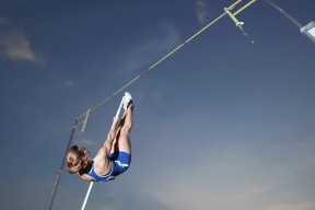 勇士队冲击联盟冠军，目标坚定，勇士队的发展联盟