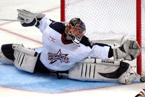 国家队采用多场景对抗训练提升战术多样性应变力，国家队战斗方式