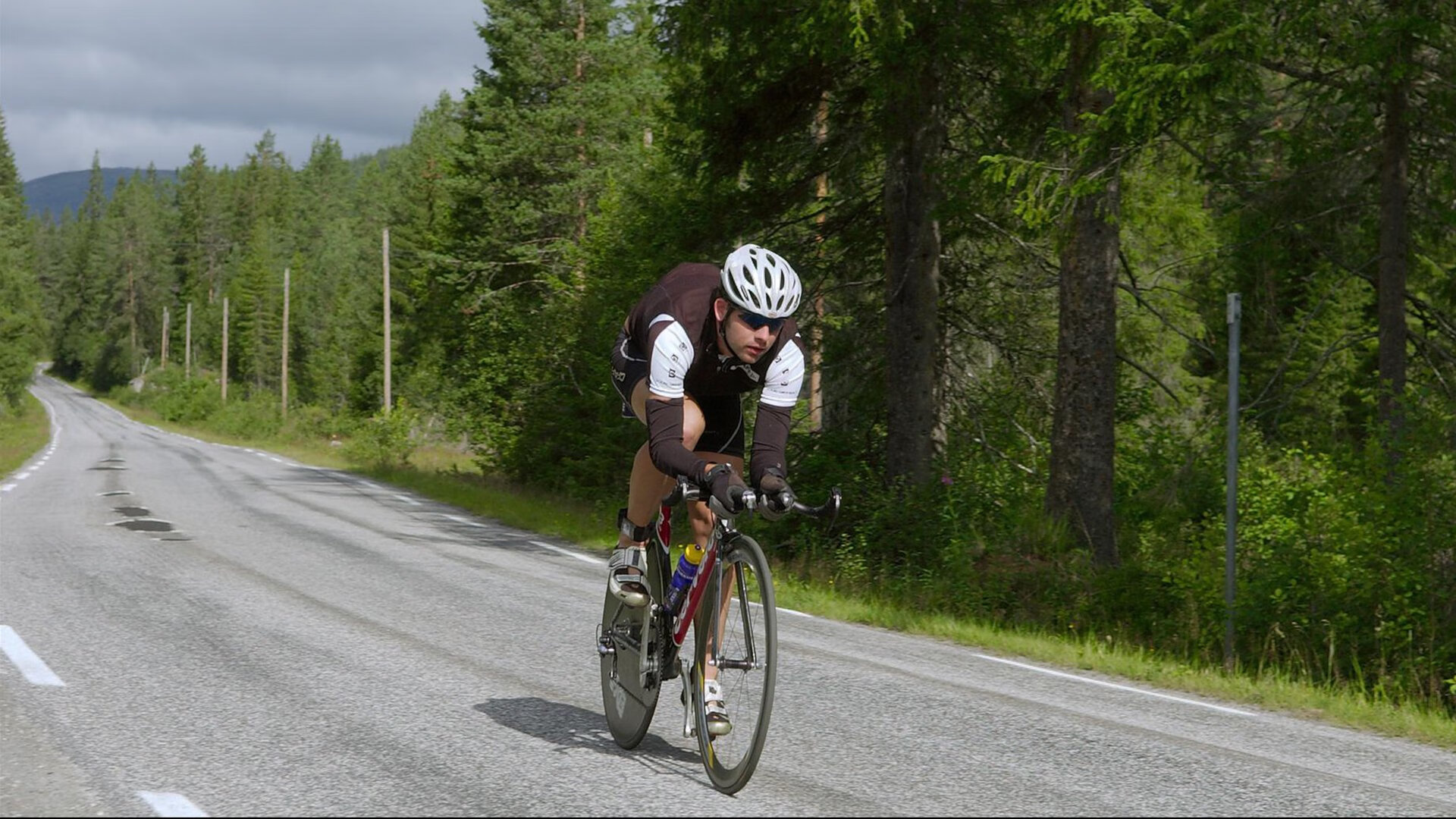 中国体育新闻中心发布新一期全国运动员数据统计，中国全部运动员